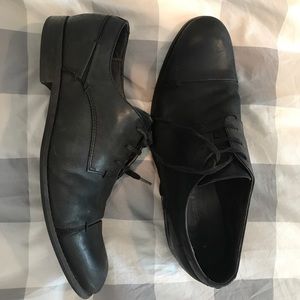 Men’s dress shoes